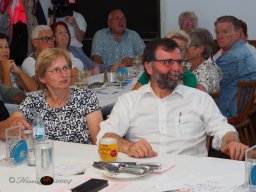 Künstler helfen Kinder - Mit Musik zur Menschlichkeit